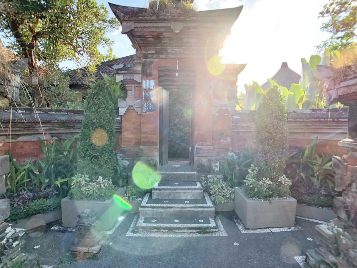 Uma Dewi Guest House Ubud Exteriör bild